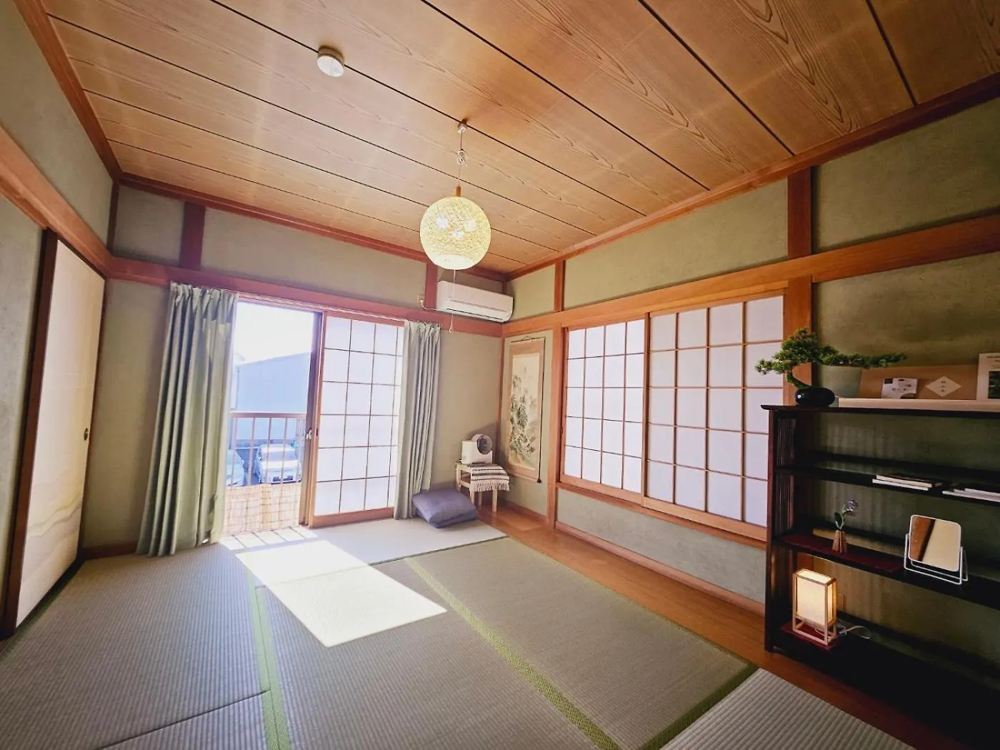 Apartment Asahistay -Koiwa, Free Parking O, Whole Family House, Japanese Garden Taste Tokyo