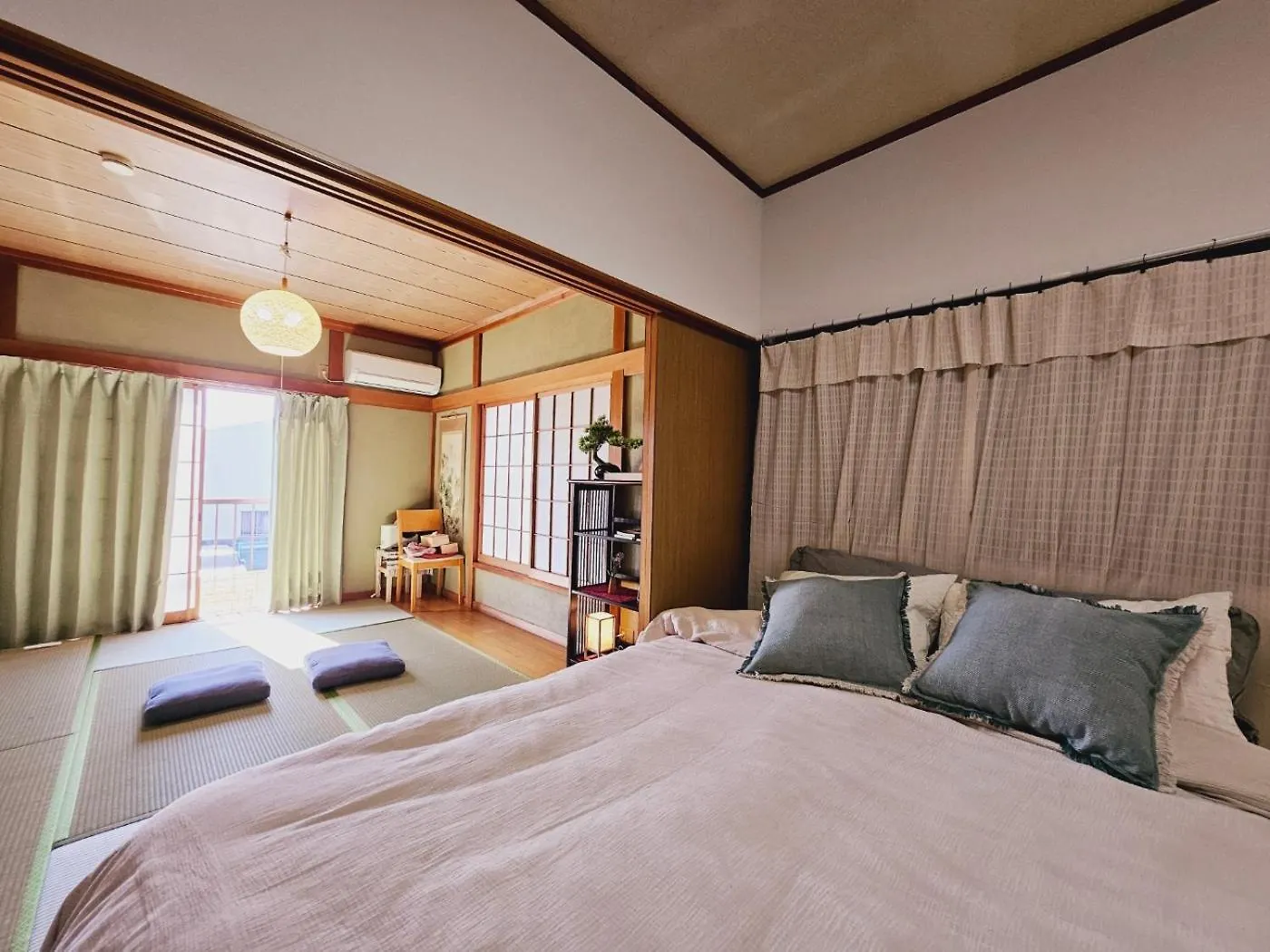 Apartment Asahistay -Koiwa, Free Parking O, Whole Family House, Japanese Garden Taste Tokyo Japan