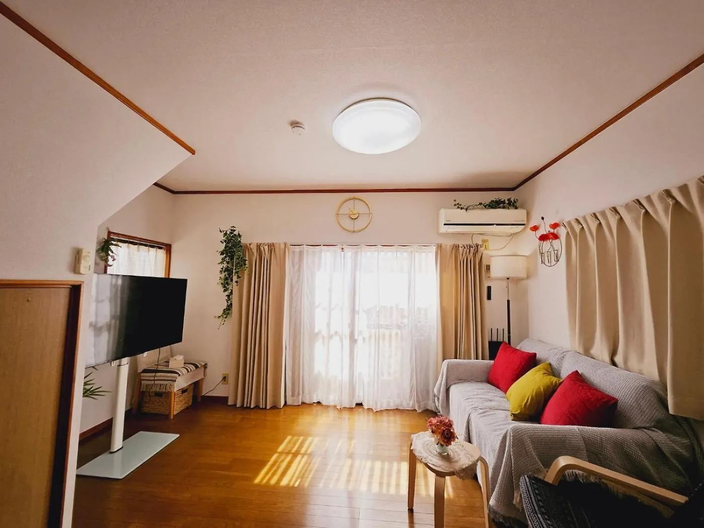 Apartment Asahistay -Koiwa, Free Parking O, Whole Family House, Japanese Garden Taste Tokyo